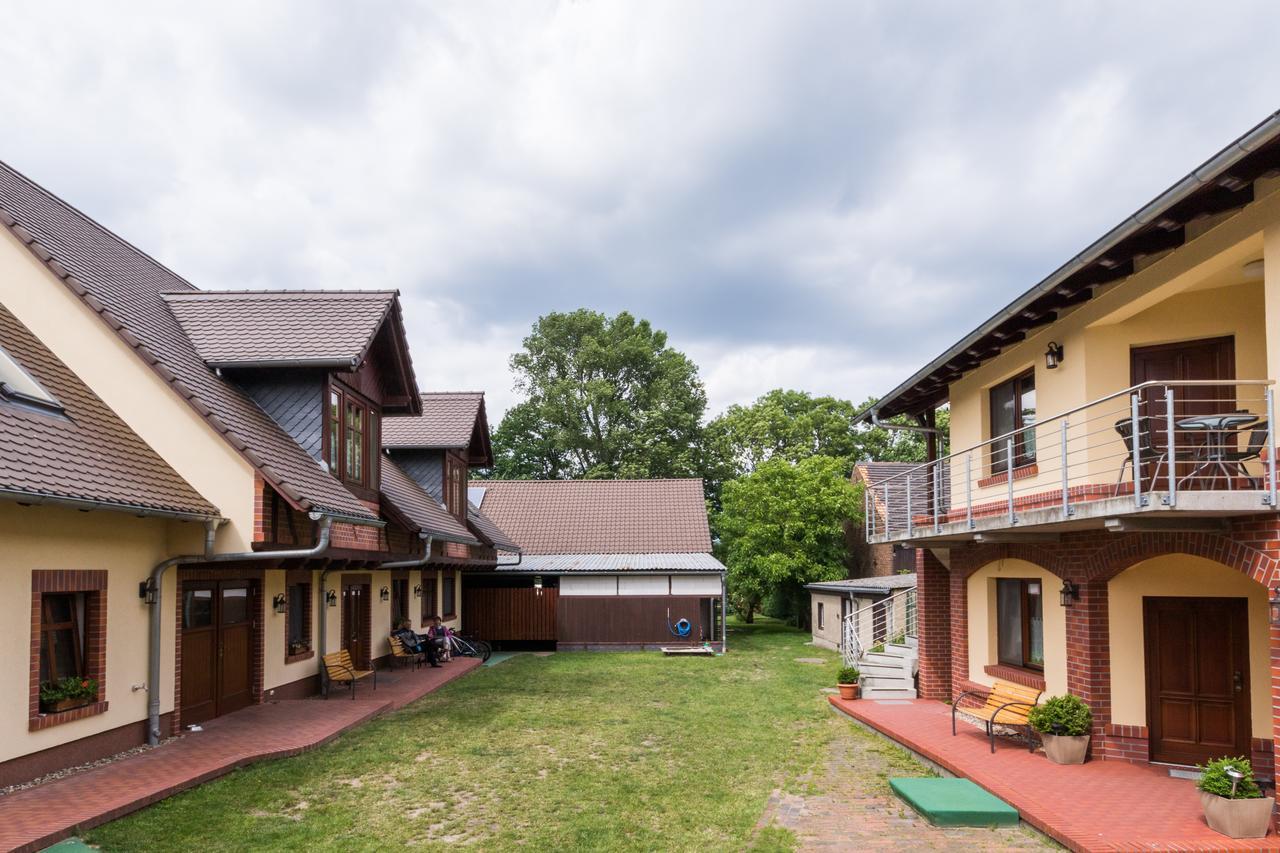 Gasthof Zum Slawen Vetschau Exterior foto